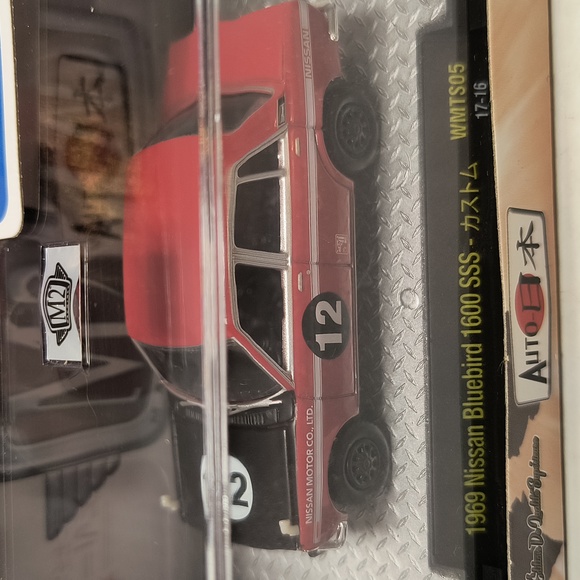 D7 M2 1969 NISSAN BLUEBIRD 1600  DATSUN RED - Picture 2 of 2